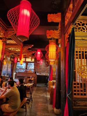 Shoo Loong Kan Hotpot by null