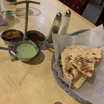 Royal Spice - Starters with mint, tamarind and Indian pickle dipping sauces. - Indian Near Me - Linthicum Heights, Maryland Royal Spice - Starters with mint, tamarind and Indian pickle dipping sauces. - Indian Near Me - Linthicum Heights, Maryland