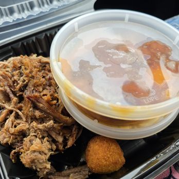 Holt Bros BBQ - Brisket Platter - Barbeque Near Me - Florence, South Carolina