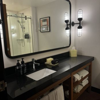 Hotel Indigo Madison Downtown - Bathroom views... - Hotels Near Me - Madison, Wisconsin Hotel Indigo Madison Downtown - Bathroom views... - Hotels Near Me - Madison, Wisconsin