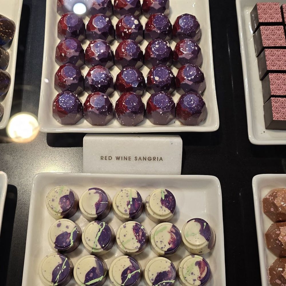 Cocoa Dolce Chocolates - Chocolatiers & Shops Near Me - Wichita, Kansas Cocoa Dolce Chocolates - Chocolatiers & Shops Near Me - Wichita, Kansas