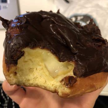 Top Pot Doughnuts - Bavarian Cream Doughnut - GOOD! - Bakeries Near Me - Seattle, Washington Top Pot Doughnuts - Bavarian Cream Doughnut - GOOD! - Bakeries Near Me - Seattle, Washington