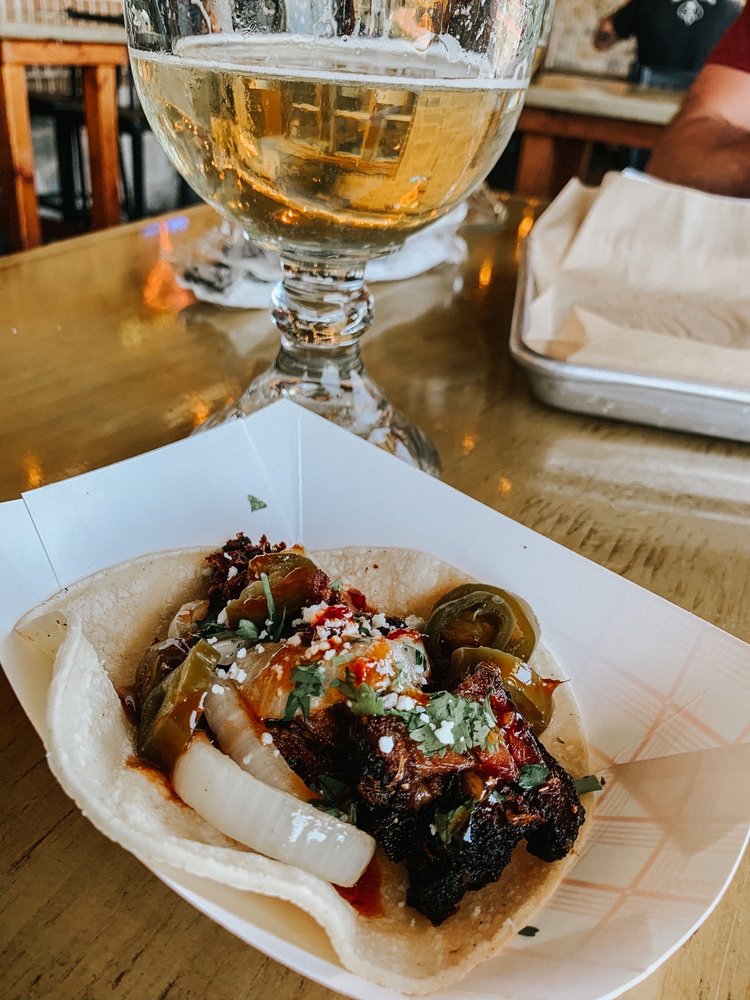 ROSCOES SMOKEHOUSE Updated May 2024 79 Photos & 174 Reviews 1541 SW Wilshire Blvd