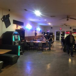 Rockville Bar and Grill - Restaurant area