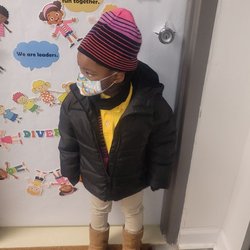 Happy Home Child Learning Center - My daughter goes to Happy Home and religiously 7 days a week she wanna go.As a trained teacher, i recommend this noble preschool.