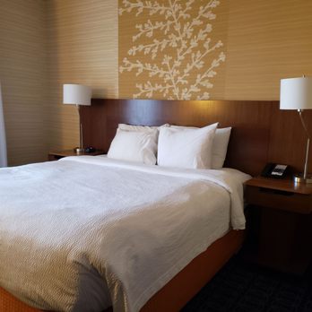 Fairfield by Marriott Inn & Suites Gallup - Comfy bed - Hotels Near Me - Gallup, New Mexico