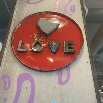 Mellow Mushroom Fredericksburg - Does this qualify as a VA is for Lovers "Love sign?" - Pizza Near Me - Fredericksburg, Virginia Mellow Mushroom Fredericksburg - Does this qualify as a VA is for Lovers "Love sign?" - Pizza Near Me - Fredericksburg, Virginia
