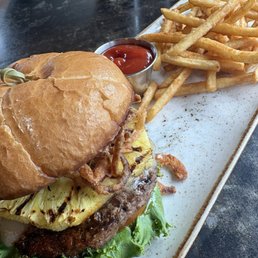 Tsunami Burger* Tsunami Burger*