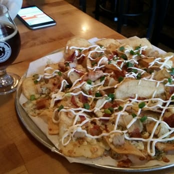 Commonwealth - Napa Nachos with Brother Thelonious on tap! - Beer Bar Near Me - Modesto, California