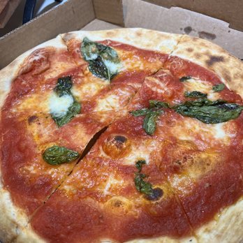 Garage Bar - Margherita Pizza - Pubs Near Me - Louisville, Kentucky Garage Bar - Margherita Pizza - Pubs Near Me - Louisville, Kentucky
