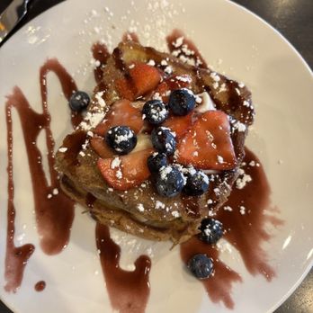 The Hudson Cafe - Berry French toast - Breakfast & Brunch Near Me - Northville, Michigan The Hudson Cafe - Berry French toast - Breakfast & Brunch Near Me - Northville, Michigan