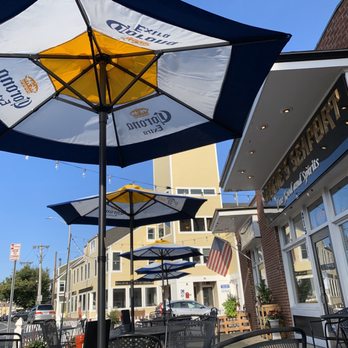 Brodie's Seaport - Outside seating area - American Near Me - Salem, Massachusetts Brodie's Seaport - Outside seating area - American Near Me - Salem, Massachusetts