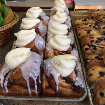 Grimaldi's Bakery - Bakeries Near Me - Ridgewood, New York