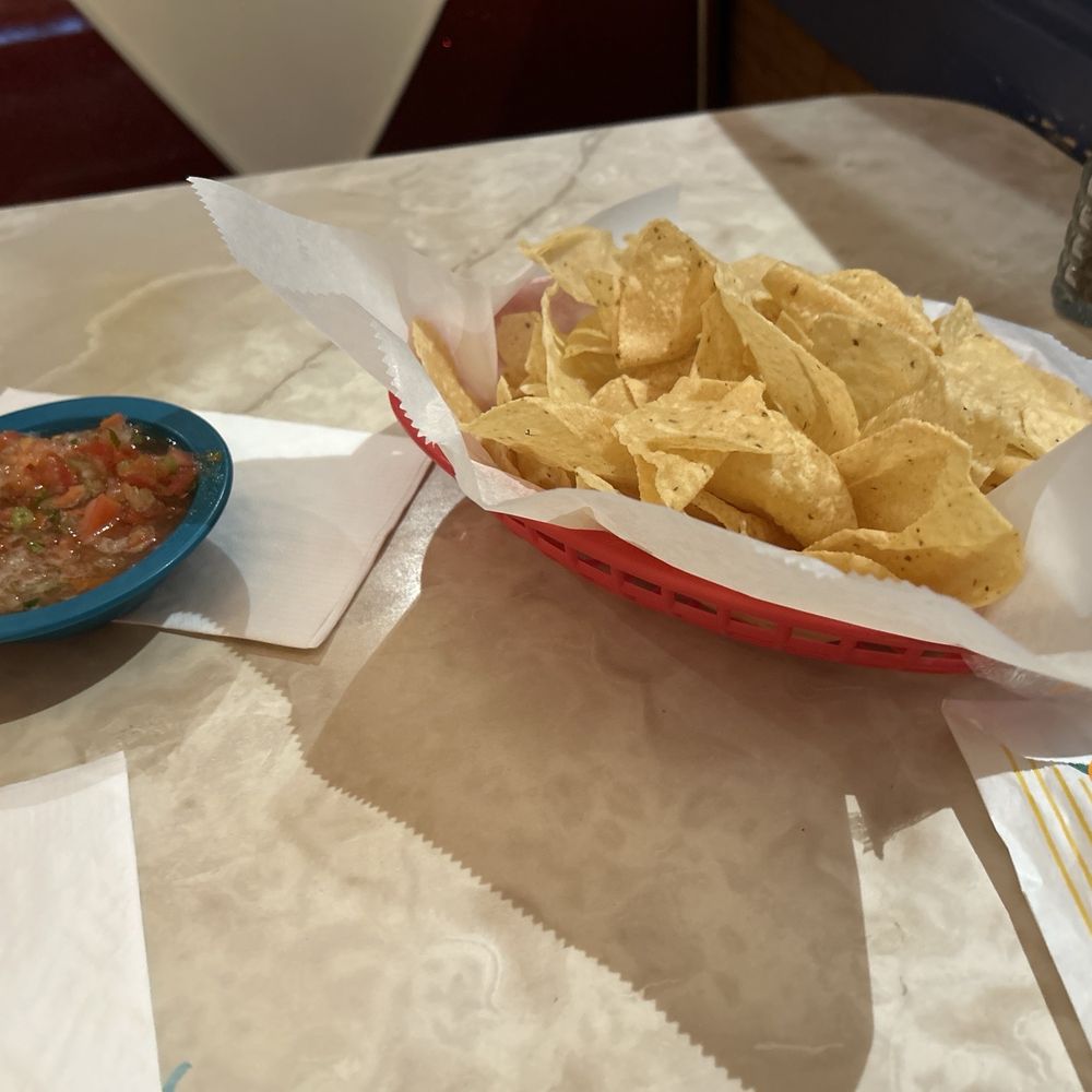Chips and salsa
