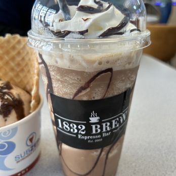 1832 Brew Espresso Bar - Mochachino Blended Drinks - Coffee & Tea Near Me - Carmel, Indiana