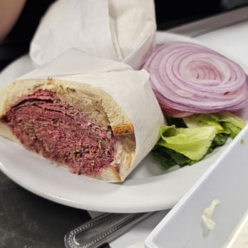 ESSEN NY DELI - Updated February 2026 - 95 Photos & 115 Reviews - 1359