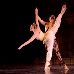 Alma Dance School - Arabian-Nutcracker