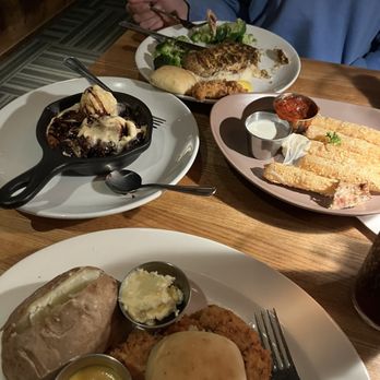Harveys - Here is the chicken tenders and lemon pepper chicken - Seafood Near Me - Tupelo, Mississippi