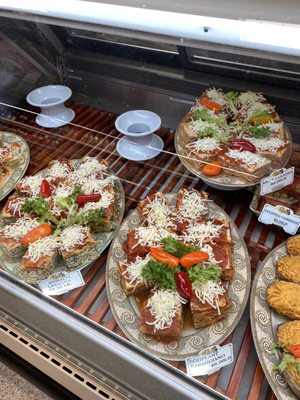 Doris Italian Market & Bakery by null