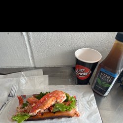 Fat Ronnie's Burger Bar - Lobster Roll to go