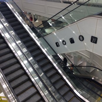 Forever 21 - FOUR FLOORS!!! - Women's Clothing Near Me - New York, New York
