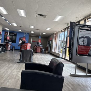 Firestone Complete Auto Care - The waiting area!!!! - Tires Near Me - Timonium, Maryland Firestone Complete Auto Care - The waiting area!!!! - Tires Near Me - Timonium, Maryland