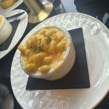 Confessions - Mac n cheese - New American Near Me - Houston, Texas
