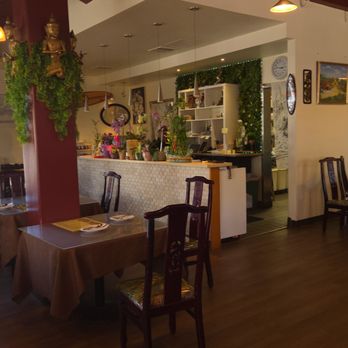 Thai Vientiane Restaurant - Inside - Thai Near Me - Urban Honolulu, Hawaii Thai Vientiane Restaurant - Inside - Thai Near Me - Urban Honolulu, Hawaii