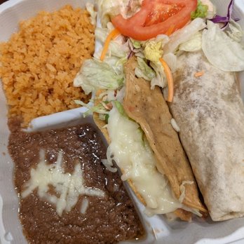 Los Compadres Mexican Restaurant - Two item platter - crispy taco with beef and Chile Verde burrito - Mexican Near Me - Hayward, California Los Compadres Mexican Restaurant - Two item platter - crispy taco with beef and Chile Verde burrito - Mexican Near Me - Hayward, California