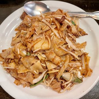 Mein Restaurant - Dry Beef Flat Rice Noodle - Chinese Near Me - Houston, Texas