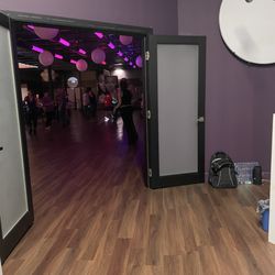 Sway Dance Club