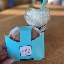 FiiZ Drinks - Super cute cookie holder. Fun kids drink.