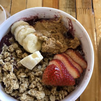 Islands Café - it is so sloppy, so over priced, and the Pb I paid extra for to be drizzled didn't even mix in. - Coffee Roasteries Near Me - Surrey, British Columbia