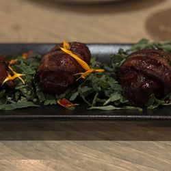 Bota - Bacon wrapped Dates