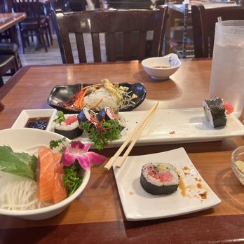 Samurai Sushi - Cilantro roll. Salmon sashimi, tempura peppers. - Japanese Near Me - Victorville, California Samurai Sushi - Cilantro roll. Salmon sashimi, tempura peppers. - Japanese Near Me - Victorville, California