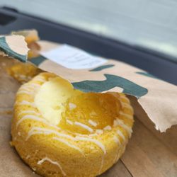 Starbucks - Pineapple Cloud Cake.