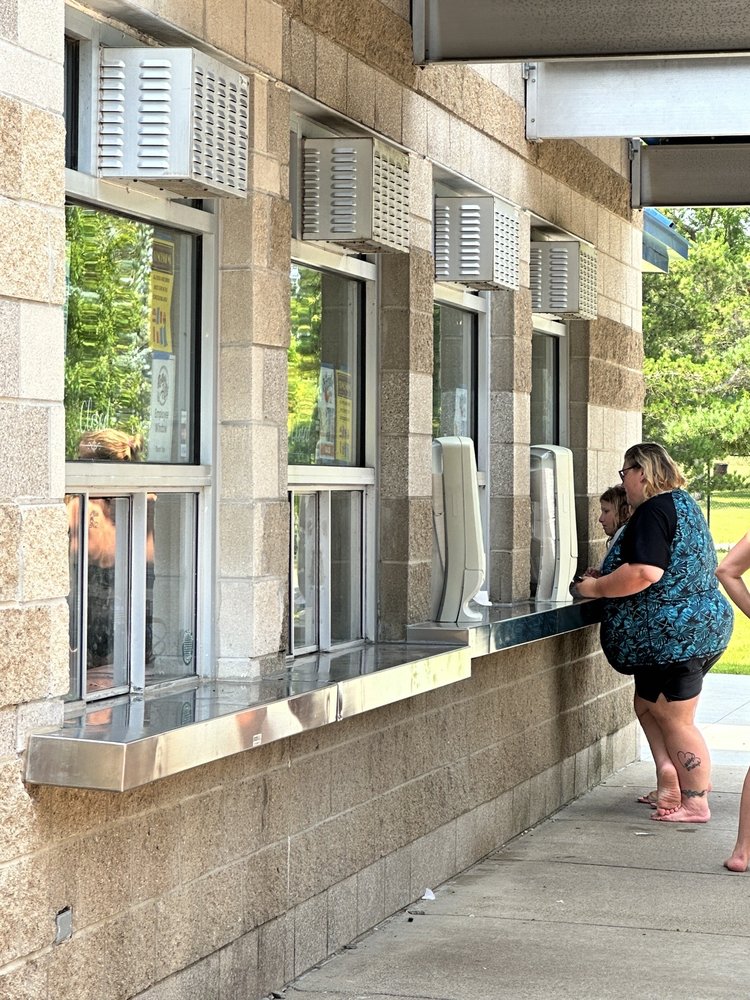 ROLLING HILLS WATER PARK Updated September 2024 41 Photos & 32