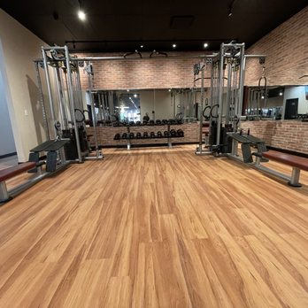 Broadway Gym - Gyms Near Me - Tillsonburg, Ontario