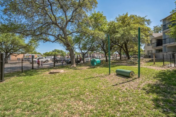 THE AXEL - Updated July 2025 - 41 Photos - 9024 Northgate Blvd, Austin ...