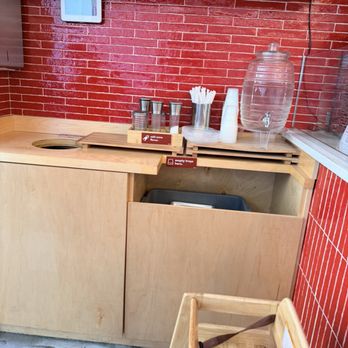 Psta - Self serve water station - Italian Near Me - Brooklyn, New York