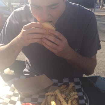 Al's Burger Shack - Quinn LOVES Al's - Burgers Near Me - Chapel Hill, North Carolina