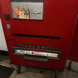 Old cigarette machine