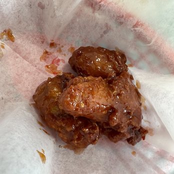 Curry Pizza - Red chili wings - Indian Near Me - Rexburg, Idaho