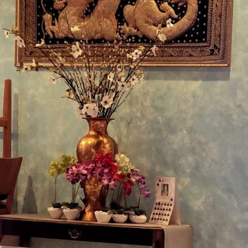 Tida Thai - Restaurant Interior - Thai Near Me - Virginia Beach, Virginia Tida Thai - Restaurant Interior - Thai Near Me - Virginia Beach, Virginia