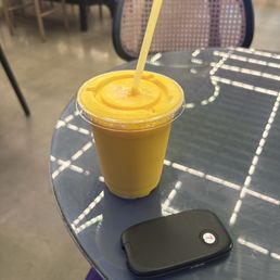 Mango lassi