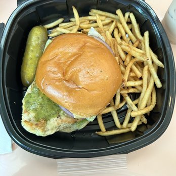 Sadelle's - Grilled chicken sandwich - Breakfast & Brunch Near Me - Dallas, Texas