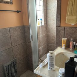 Before picture of bathroom