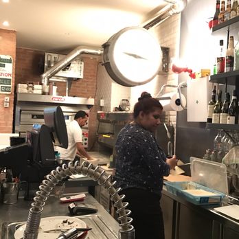 La Cerise sur la Pizza - Kitchen - Pizza Near Me - Paris, 75 La Cerise sur la Pizza - Kitchen - Pizza Near Me - Paris, 75