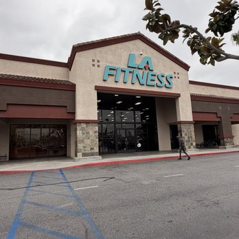 LA Fitness - Gyms Near Me - Long Beach, California
