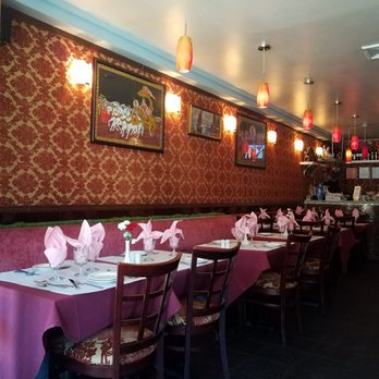 Bombay Grill - Cute interior - Indian Near Me - Brooklyn, New York
